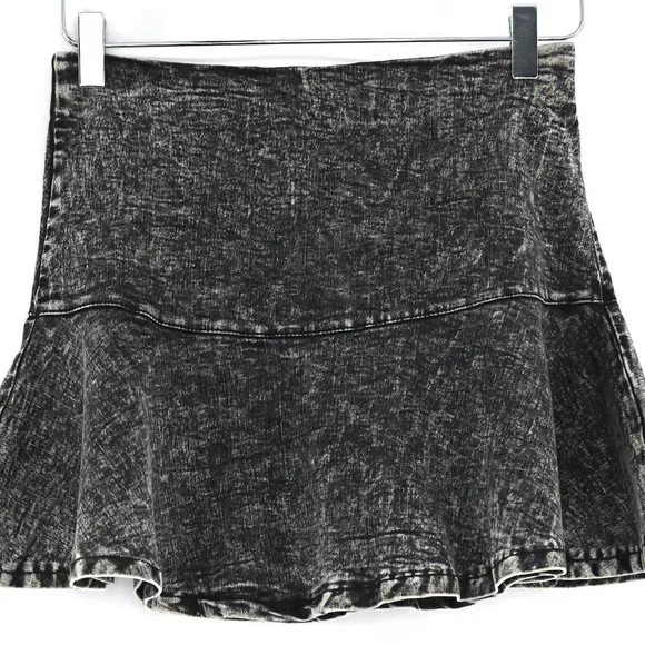 36 Point 5 Vintage Acid Washed Mini Skirt #RR12 - Picture 3 of 7